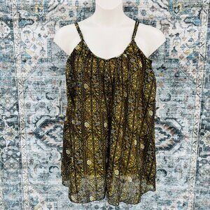 RCVA Layered Tank Size M Green Yellow Fitted and Flowy